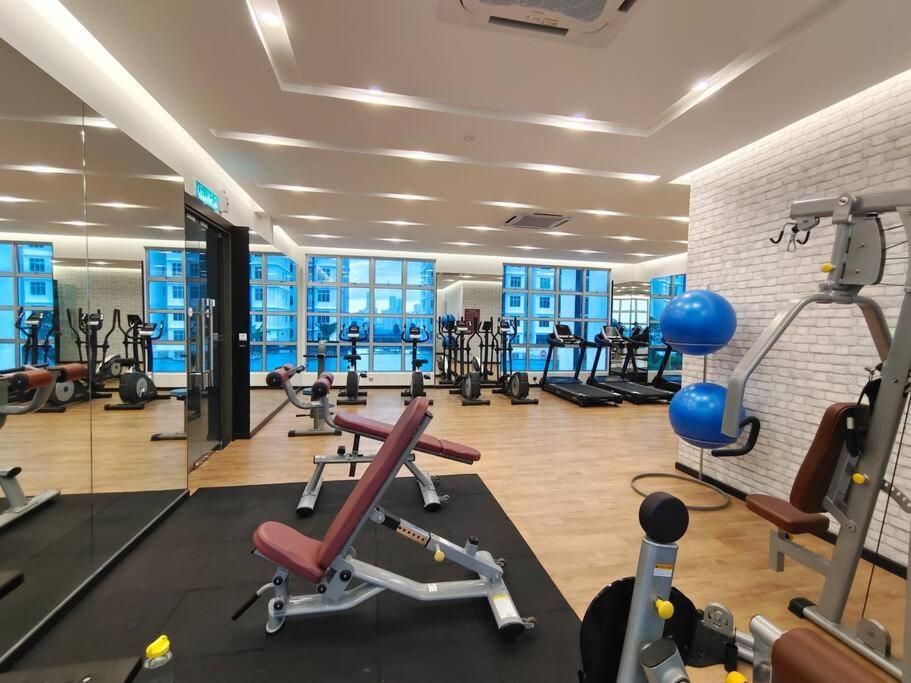 A1403 Jb City Sks Habitat Larkin 2Br 6Pax 100Mbps Netflix!! By Stay Johor Bahru Exterior foto